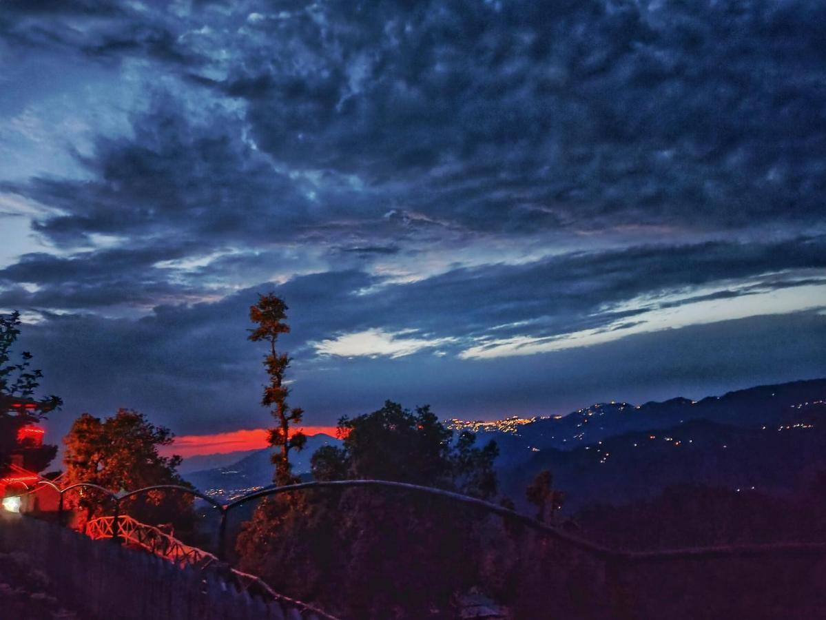 Shiva Valley Resort Kokhliyal Gaon Exteriör bild