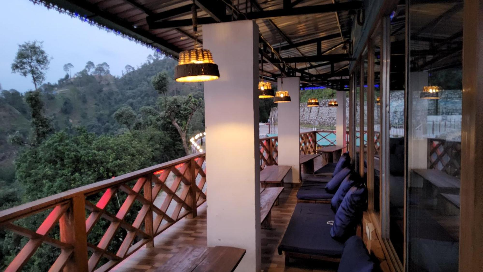 Shiva Valley Resort Kokhliyal Gaon Exteriör bild