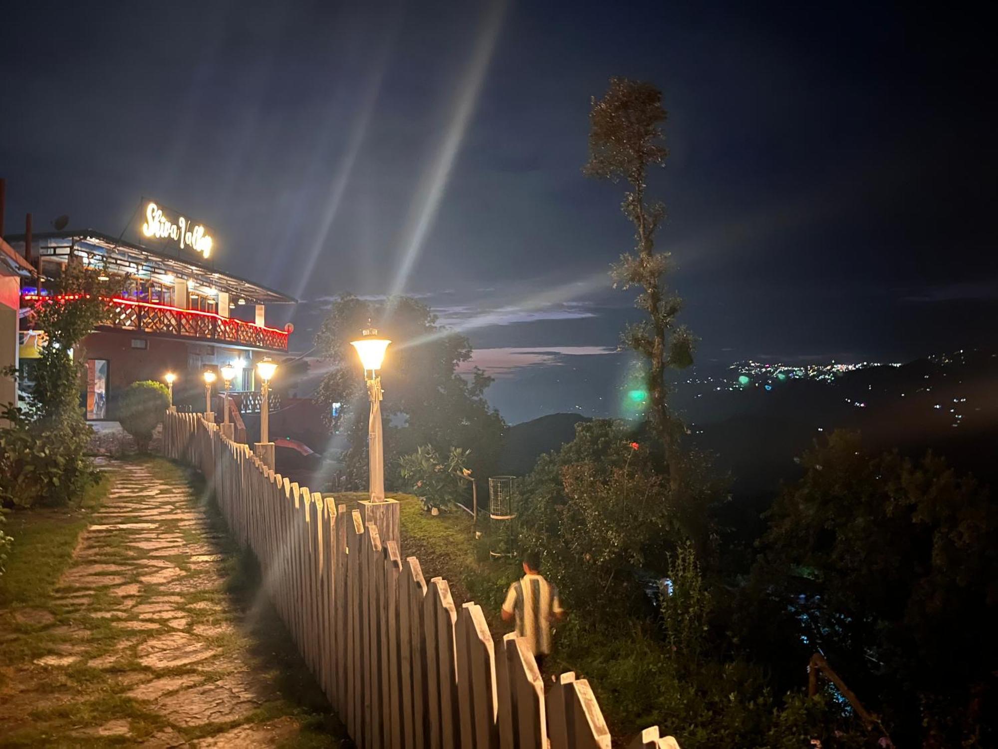 Shiva Valley Resort Kokhliyal Gaon Exteriör bild